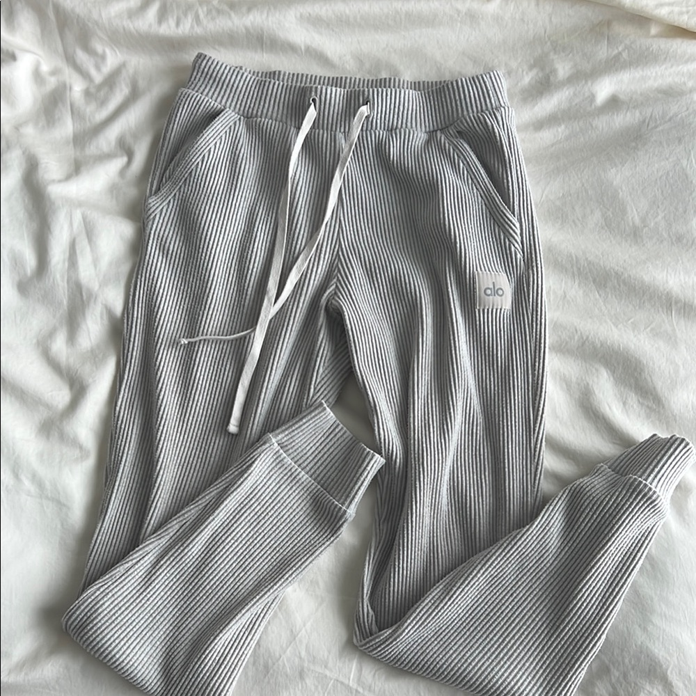 Alo Ribbed Joggers